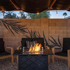 Holiday home Modern With Heated Pool, Asu, Tempe